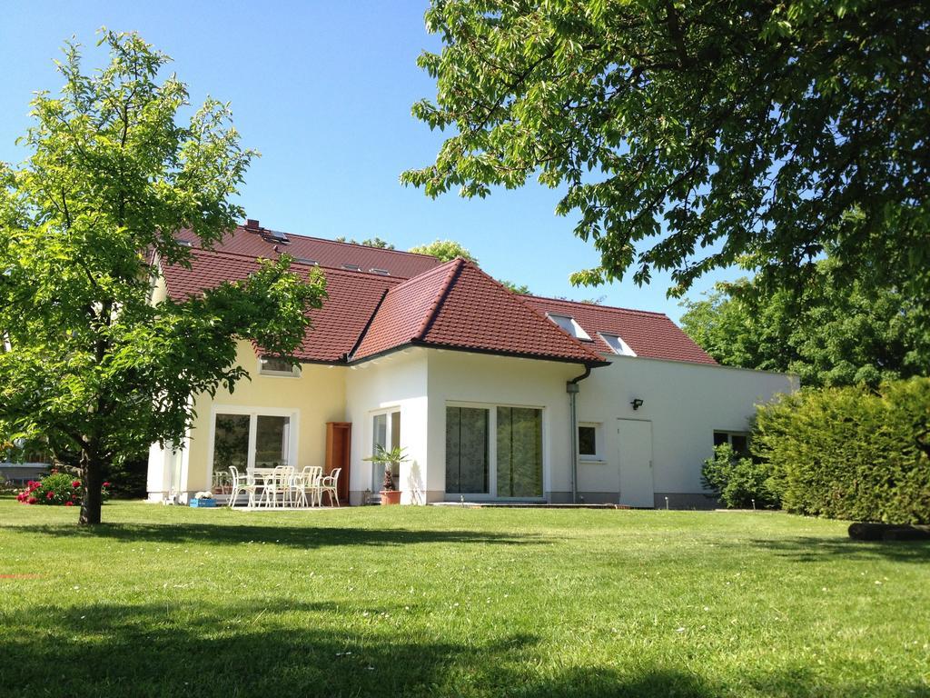 Ferienhaus Am Park Leipzig Ruang foto